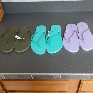 Old navy flip flops